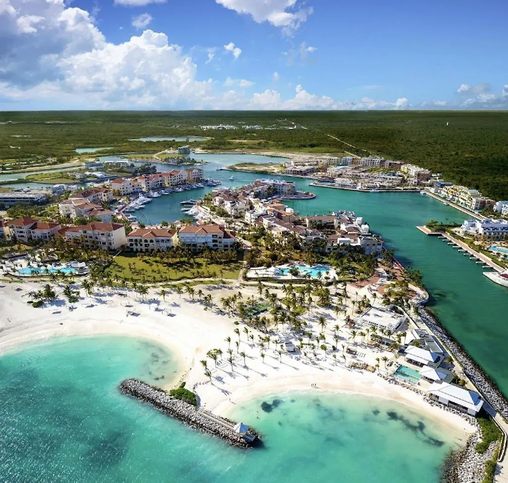 Stunning Beachfront Pent-House At Cap Cana, Punta Cana Apartament